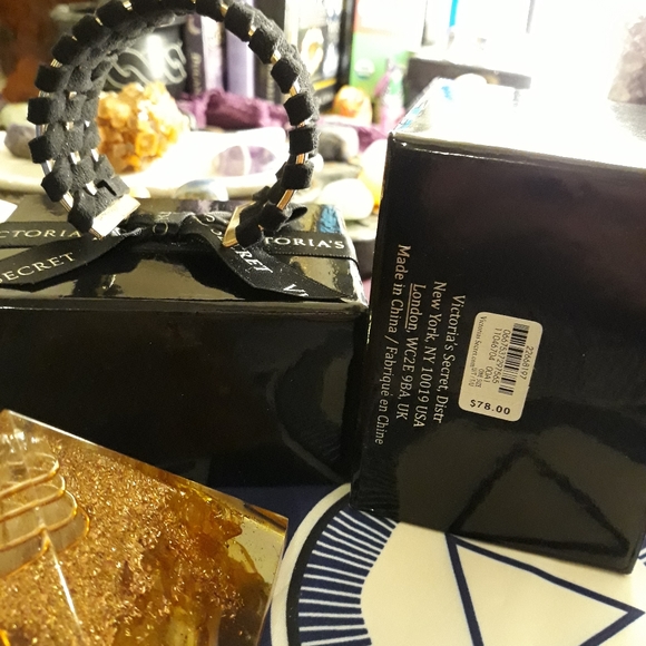 Victoria Secret Cuff - Picture 5 of 6